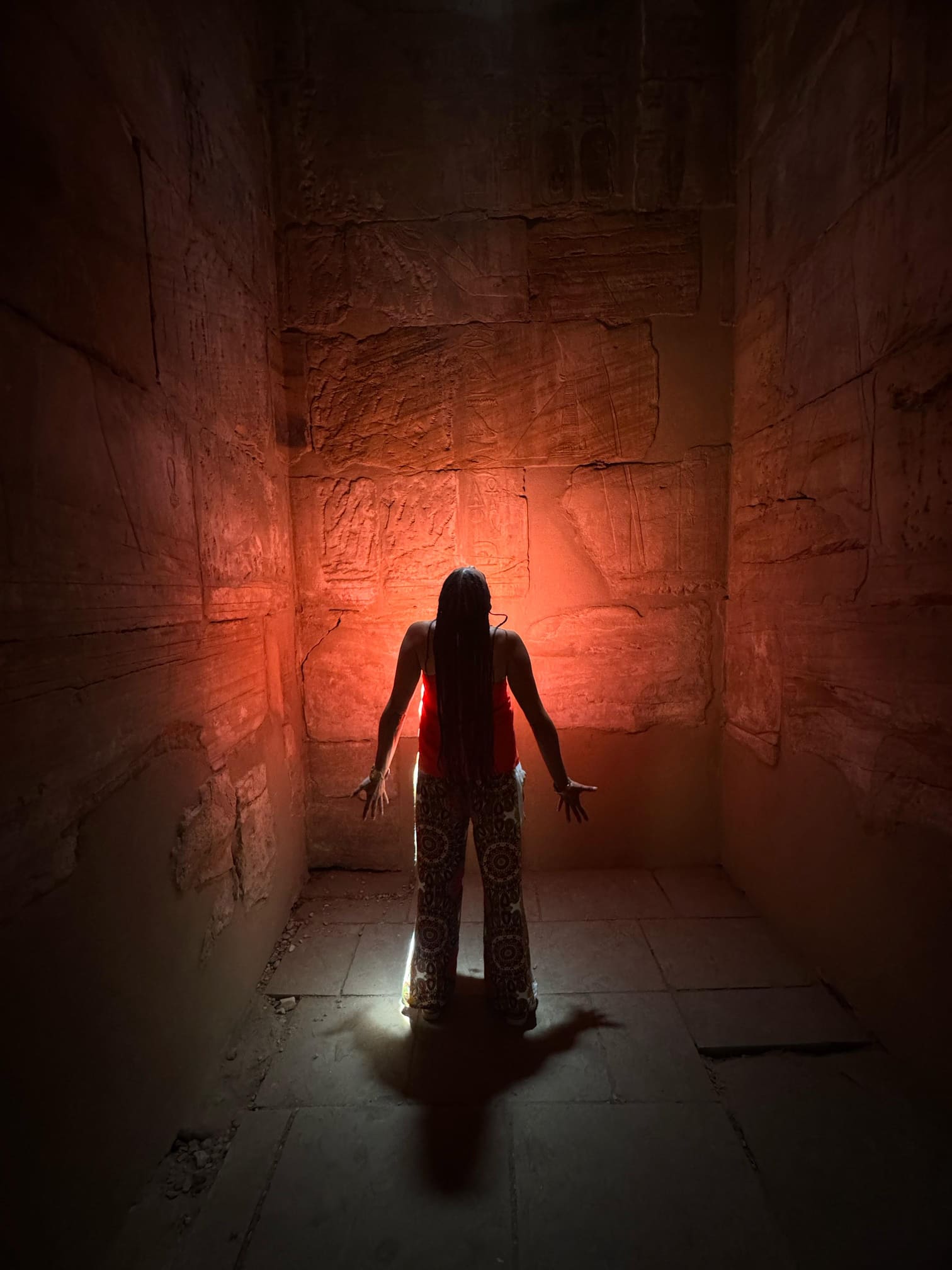 Rosa Gnostika – Chemin initiatique du Souvenir Originel, lumière réactivant l’ADN sacré